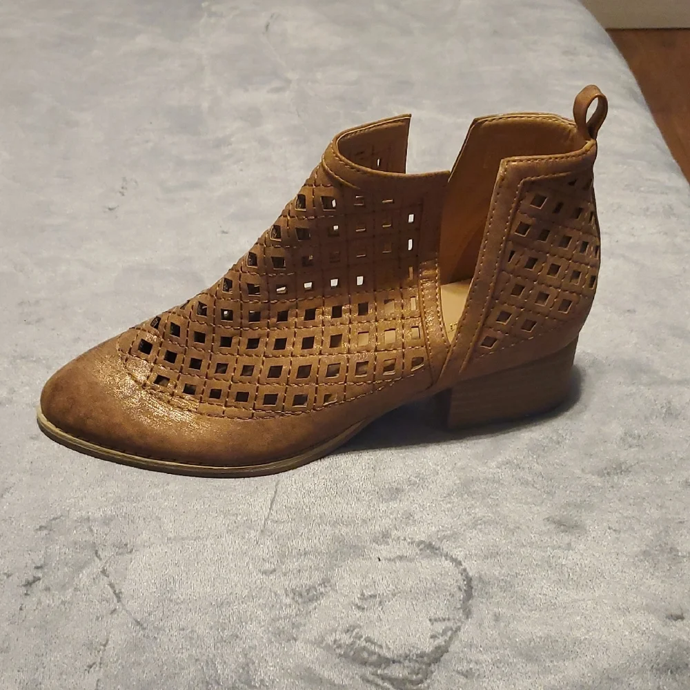 A Rider Girl Chic Bronze Women's Ankle Booties - Picture 5 of 14